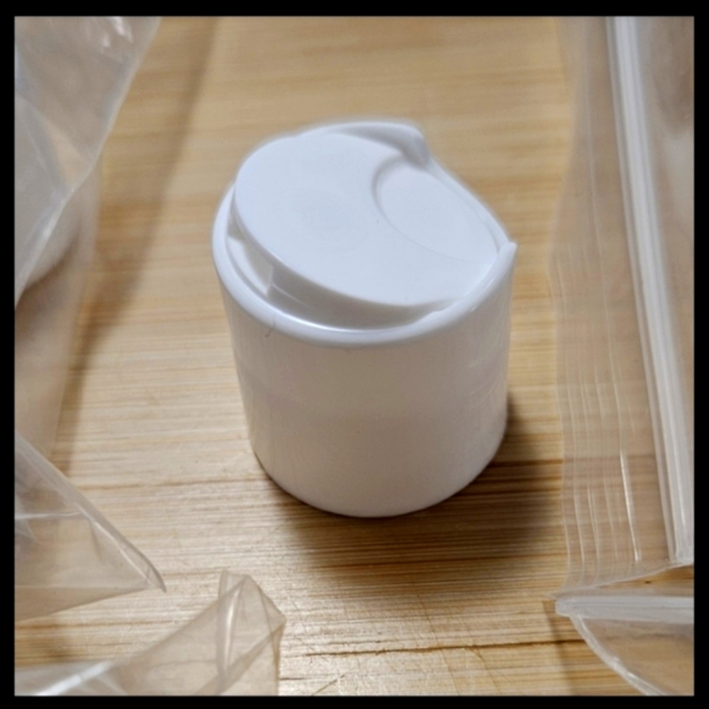 *40 Count(4 packs of 10) Screw-on White Plastic Bottle Press Caps, Size …